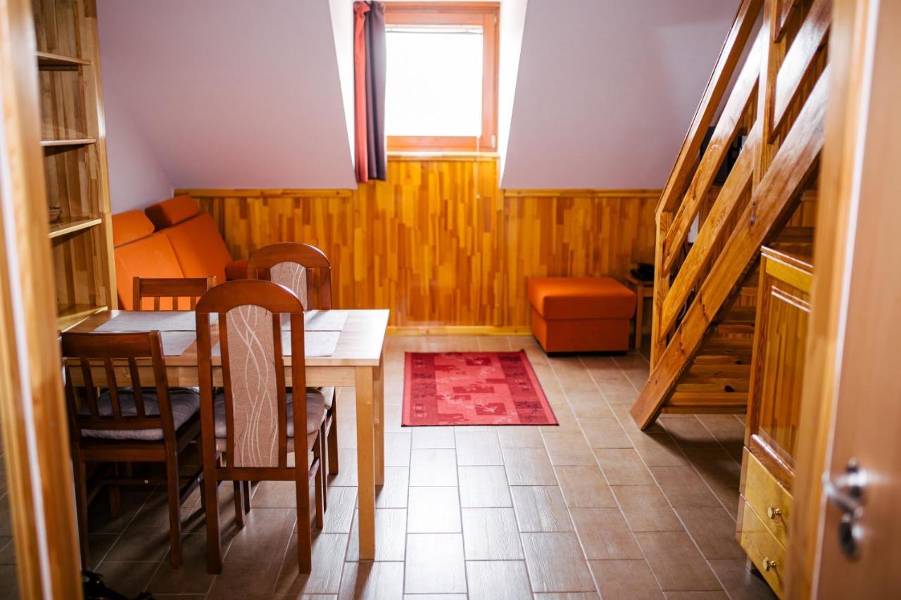 Niki Apartman Gyula Eksteriør billede